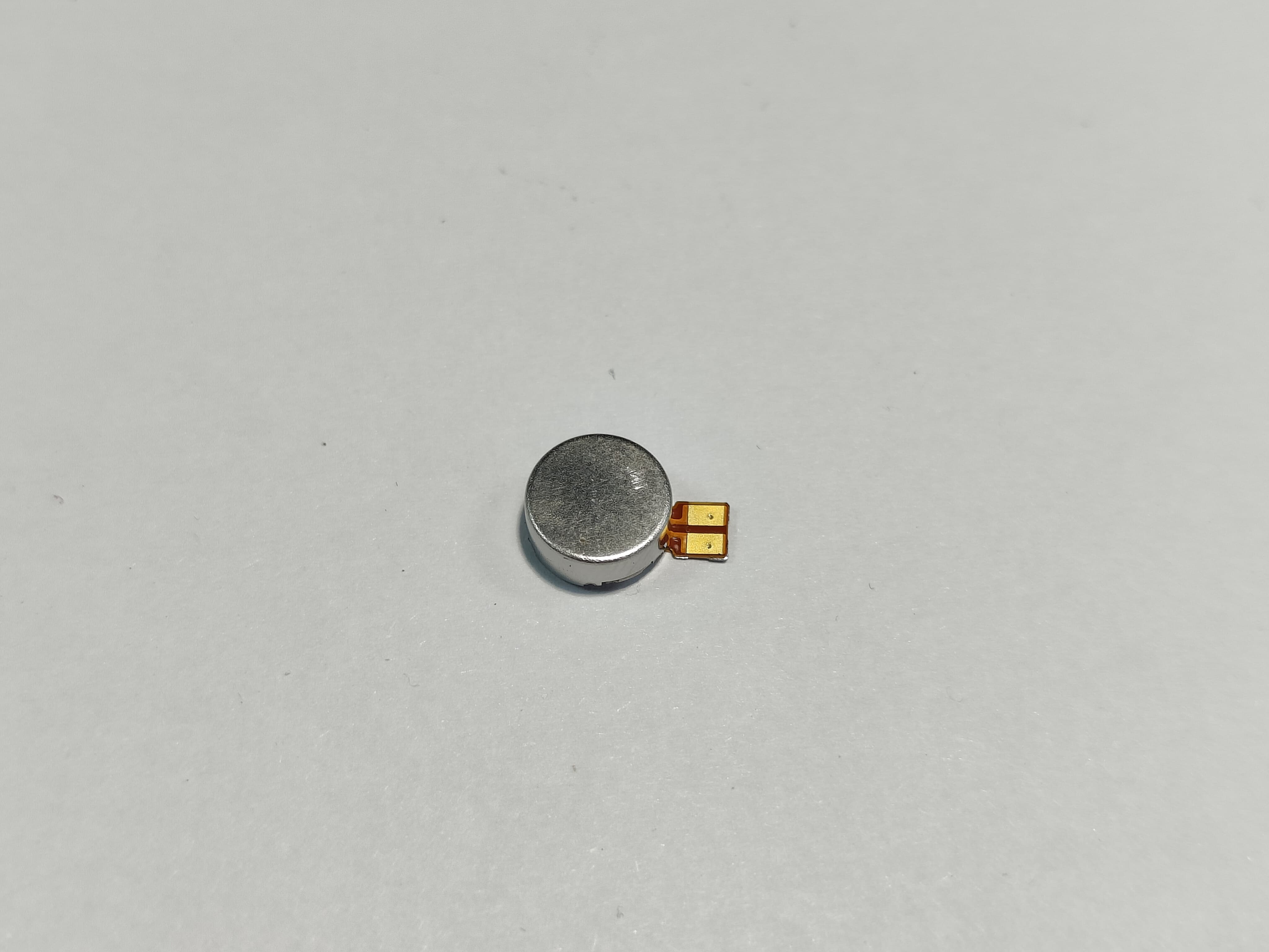 Вибромотор Xiaomi 11 Lite, снятый